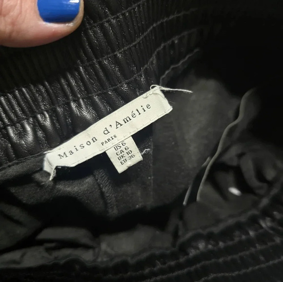 Maison de Amélie Faux Leather Straight-Leg Pull-On Pants, Leg Seam, Sz 6, EUC! - Picture 11 of 12